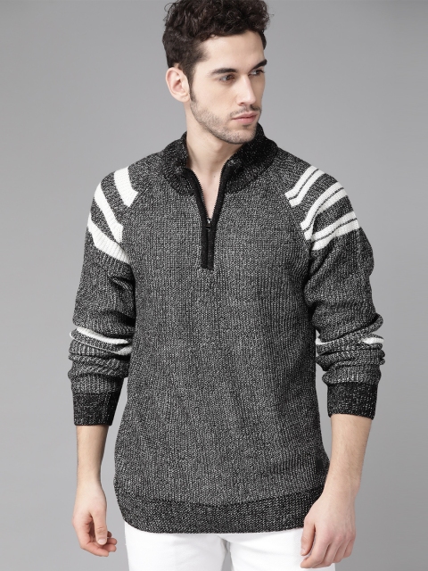 

Roadster Men Black & White Striped Detail Pullover Sweater