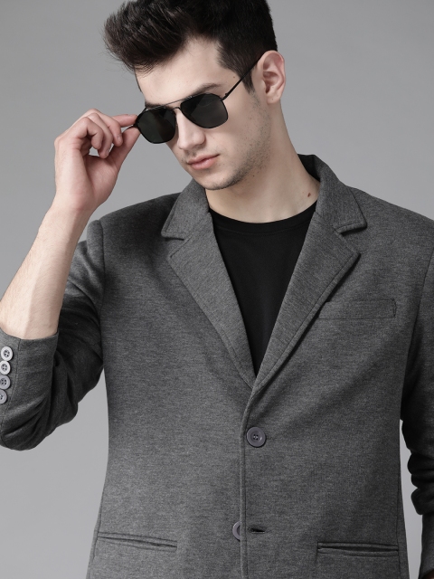 

Roadster Men Charcoal Grey Solid Single-Breasted Smart Casual Blazer