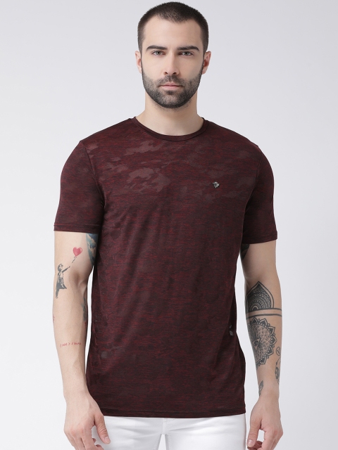 

Rex Straut Jeans Men Maroon Printed Round Neck T-shirt
