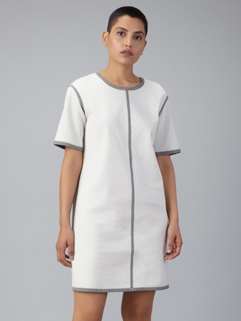 

Bhaane Women White Solid Sheath Dress