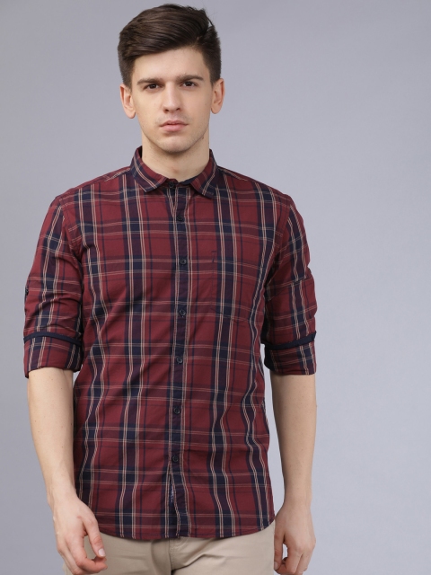 

Horsefly Men Maroon & Navy Blue Slim Fit Checked Casual Shirt