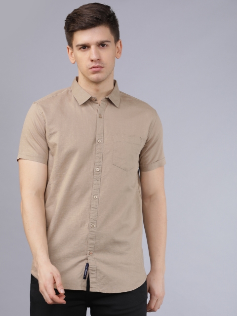 

Horsefly Men Beige Slim Fit Solid Casual Shirt