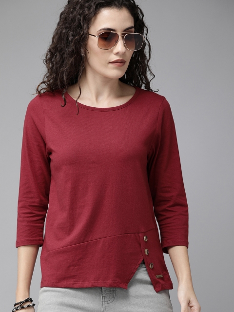 

Roadster Women Maroon Solid Round Neck T-shirt