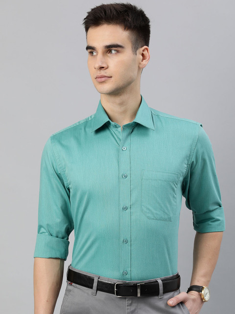 

British Club Men Green Regular Fit Solid Formal Shirt