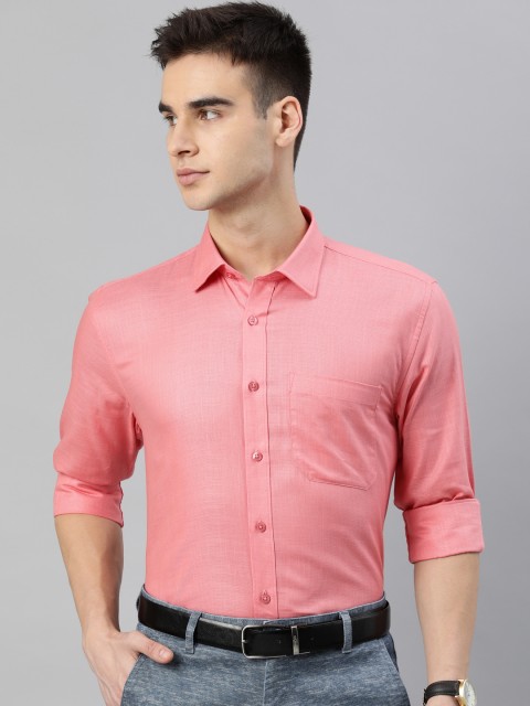 

British Club Men Peach-Coloured Regular Fit Solid Formal Shirt