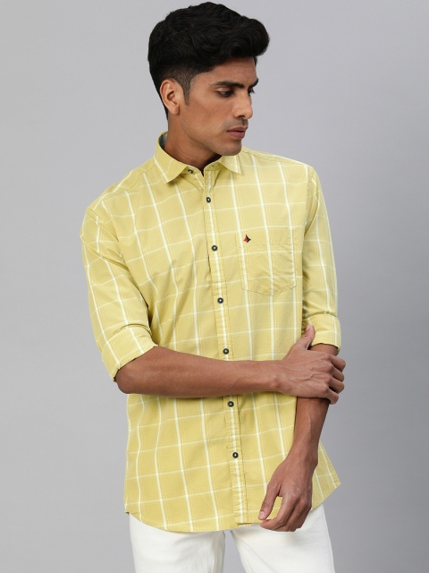 

British Club Men Yellow & White Slim Fit Checked Casual Shirt