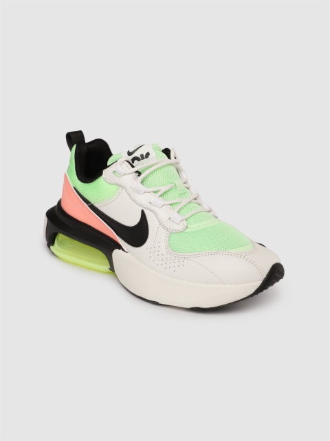 

Nike Women White AIR MAX VERONA Sneakers
