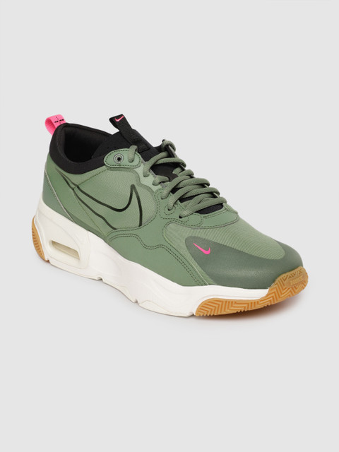 

Nike Men Green Solid SKYVE MAX Sneakers