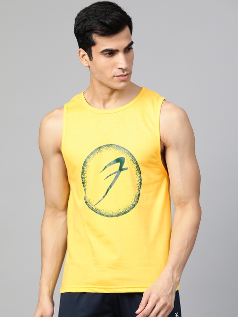 

FUAARK Men Yellow & Green Printed Round Neck T-shirt