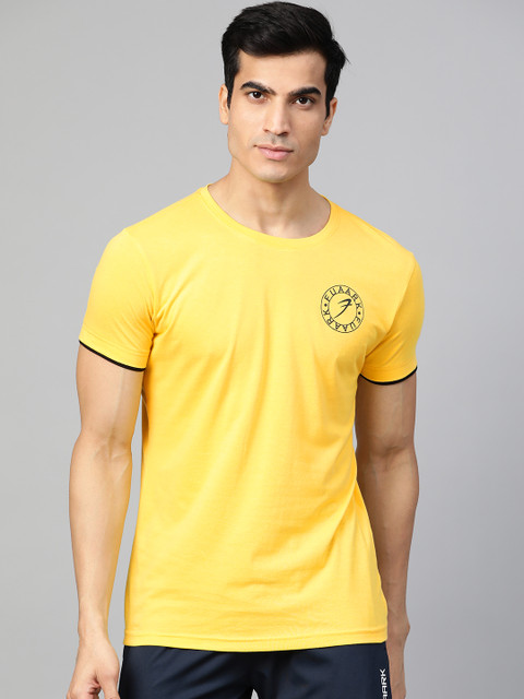 

FUAARK Men Yellow Solid Round Neck T-shirt