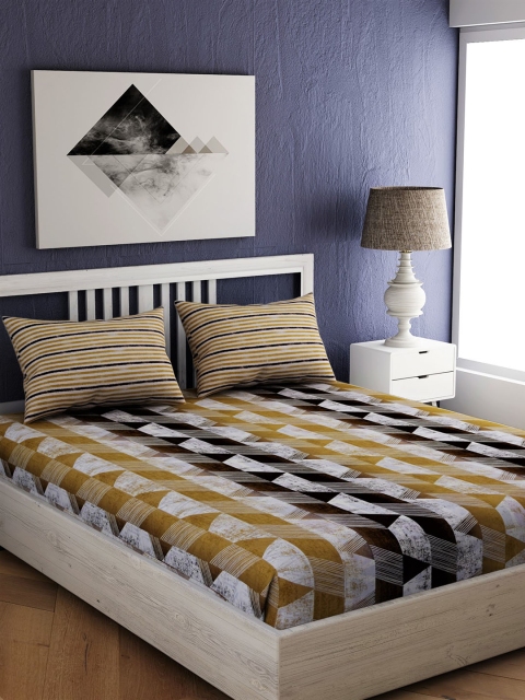 

EverHOME Brown & Black Geometric 210 TC Cotton 1 Queen Bedsheet with 2 Pillow Covers