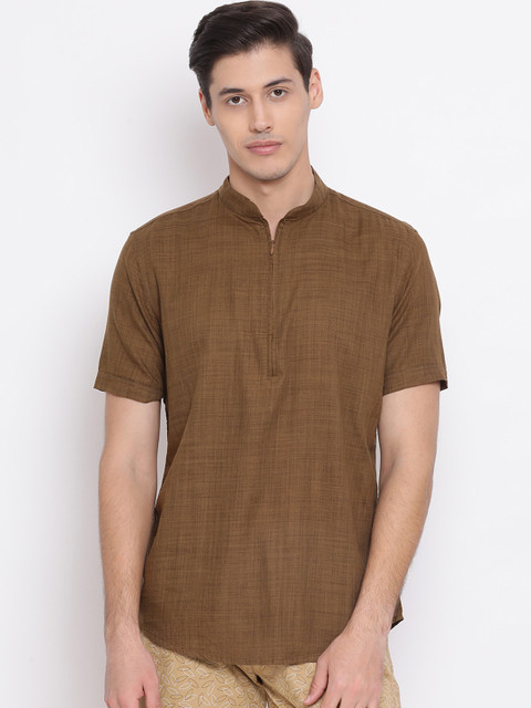 

Crimsoune Club Men Brown Solid Straight Kurta
