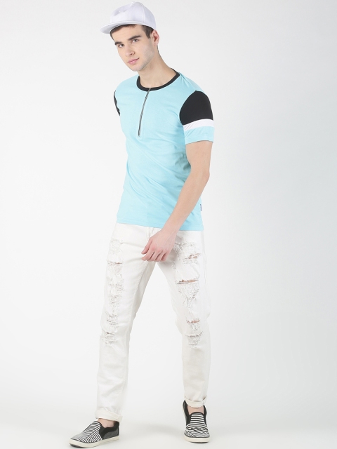 

Blue Saint Men Blue Colourblocked Round Neck T-shirt