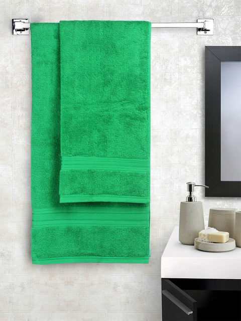 

Trident Unisex Set Of 2 Green Solid Antimicrobial 550 GSM Couple Bath Towel Set