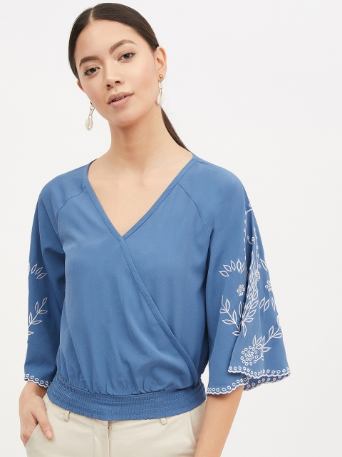

Harpa Women Blue Printed Blouson Top