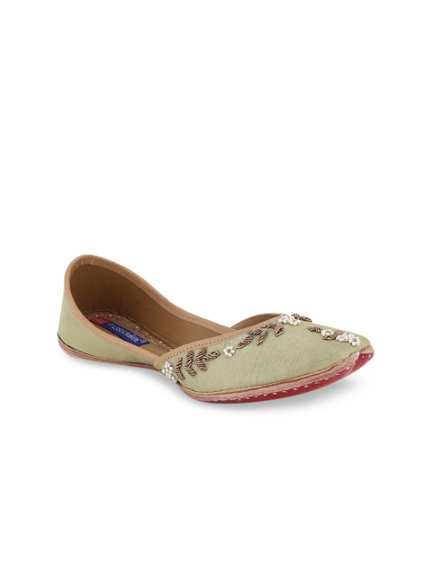 

MSC Women Green Embellished Leather Mojaris