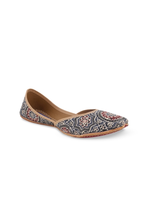 

MSC Women Blue Printed Leather Mojaris