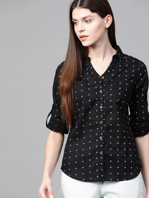 

Roadster Women Black & White Regular Fit Printed Casual Shirt