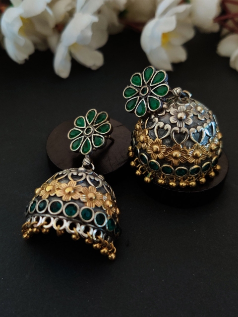 

Binnis Wardrobe Gold-Toned & Green Dome Shaped Half Jhumkas