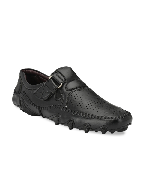 

Walkstyle By El Paso Men Black Perforated Shoe-Style Sandals
