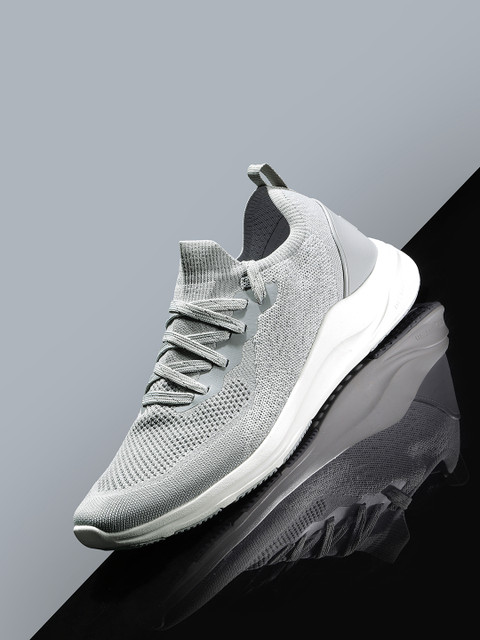 

HRX by Hrithik Roshan Men Grey Metaflash Running Shoe