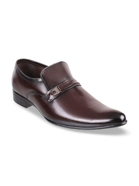 

Metro Men Maroon Textured Leather Formal Loafers