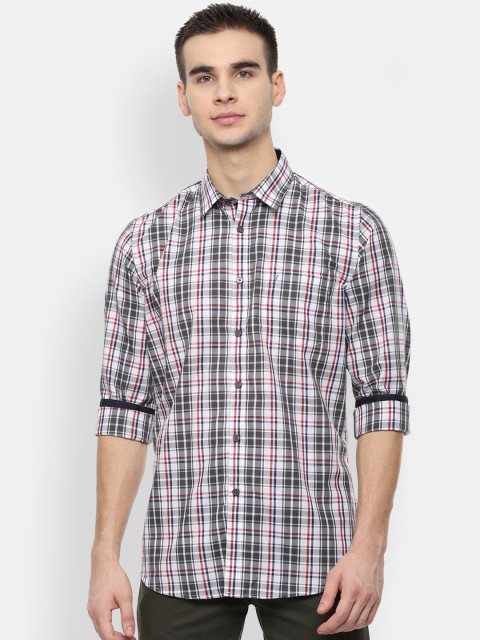 

Van Heusen Sport Men White & Black Slim Fit Checked Casual Shirt