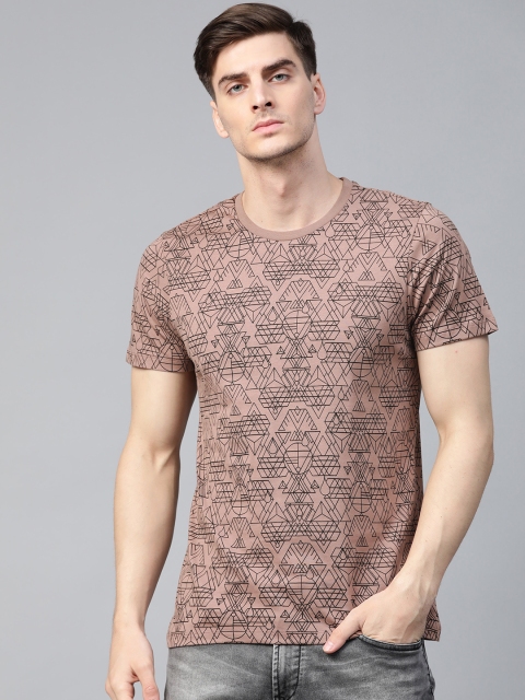 

Roadster Men Mauve & Black Geometric Printed Round Neck T-shirt