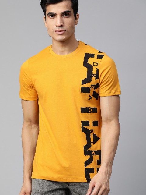 

Roadster Men Mustard Yellow & Black Printed Round Neck T-shirt