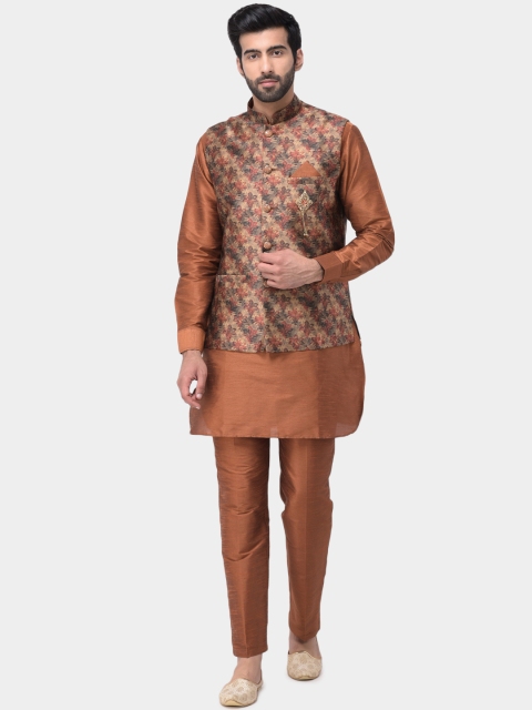 

SG LEMAN Men Brown & Black Solid Kurta with Trousers