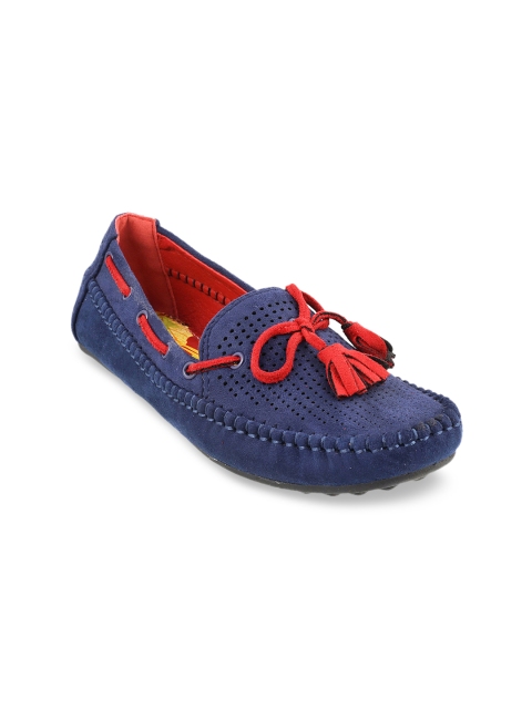 

Metro Women Blue Solid Boat Shoes