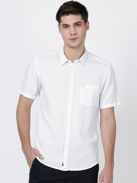 

t-base Men White Regular Fit Solid Casual Shirt