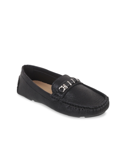 

Metro Women Black Solid Driving Shoes