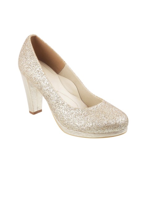 

Metro Women Golden Solid Pumps, Gold