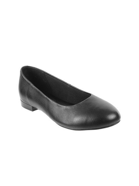 

Metro Women Black Solid Pumps