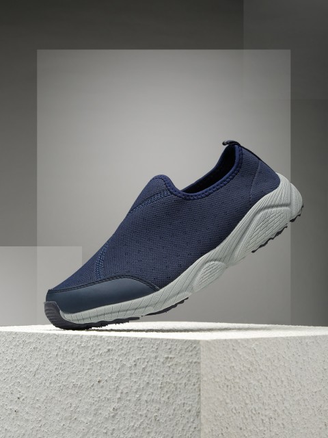 

HRX by Hrithik Roshan Men Navy Blue Soft Walk shoe