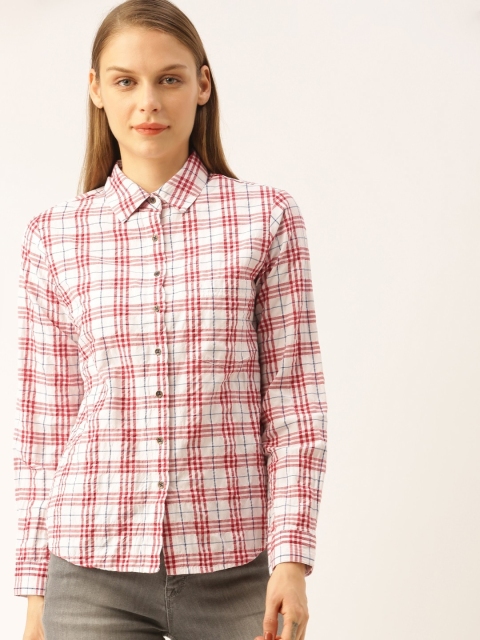 

Lee Cooper Women White & Red Regular Fit Checked Seersucker Casual Shirt