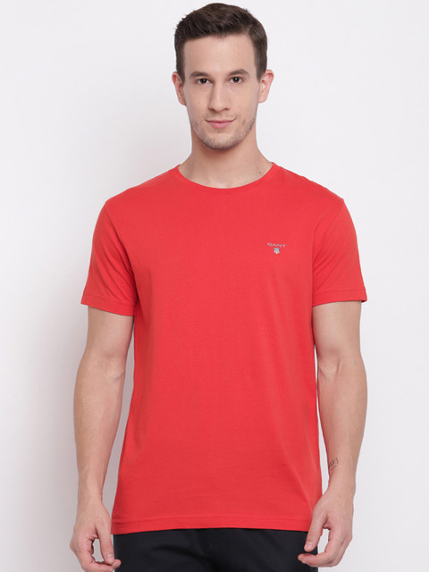 

GANT Men Red Solid Round Neck T-shirt