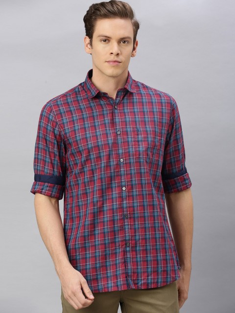 

Van Heusen Sport Men Maroon & Navy Blue Slim Fit Checked Casual Shirt