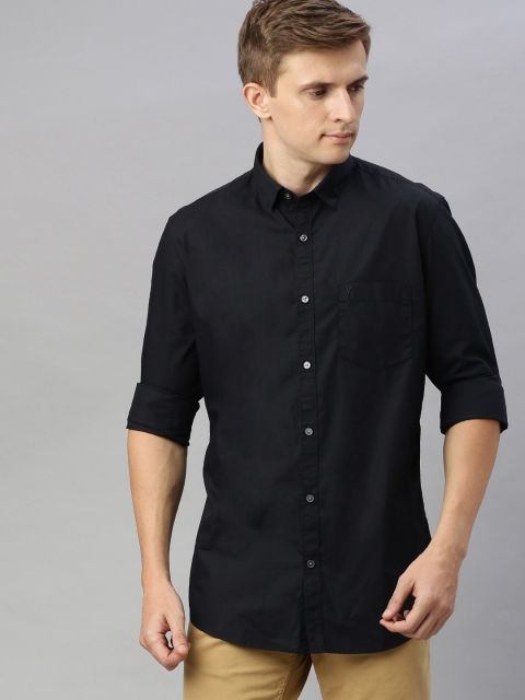 

Van Heusen Sport Men Black Slim Fit Solid Casual Shirt