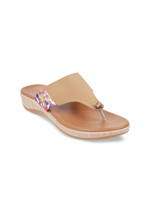 

Metro Women Beige Solid Comfort Heels
