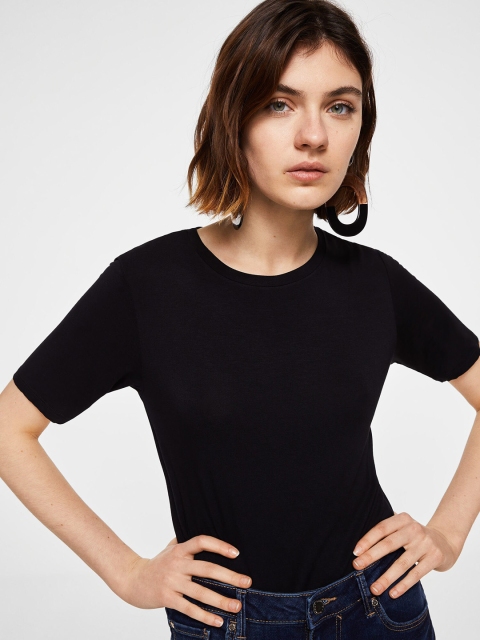 

MANGO Women Black Solid Knitted Round Neck T-shirt