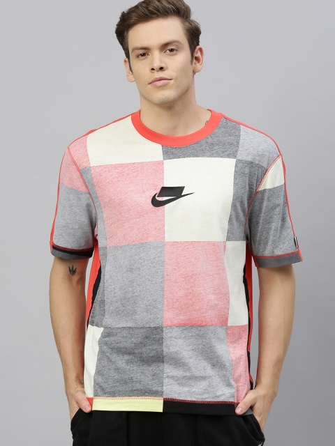 

Nike Men Red Checked AS NSW NSW SS KNT Round Neck T-shirt