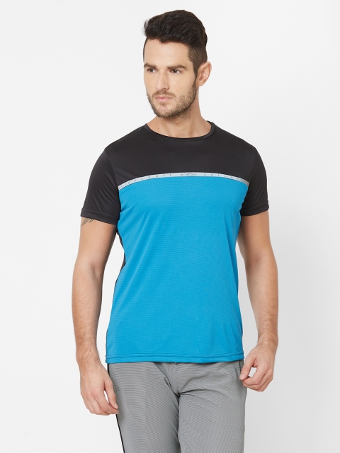 

Sweet Dreams Men Blue & Black Colourblocked Round Neck T-shirt