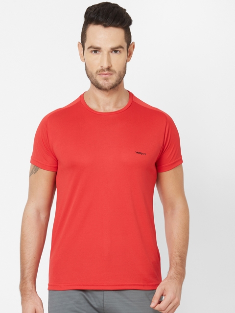 

Sweet Dreams Men Red Solid Round Neck T-shirt