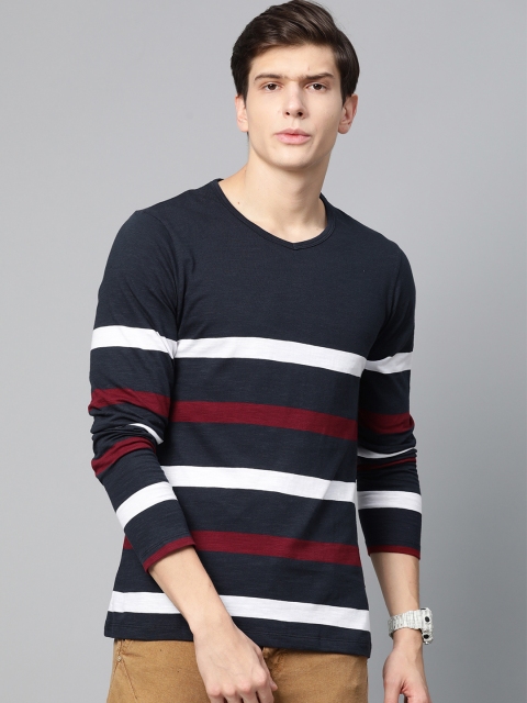 

Roadster Men Navy Blue & White Striped Round Neck T-shirt