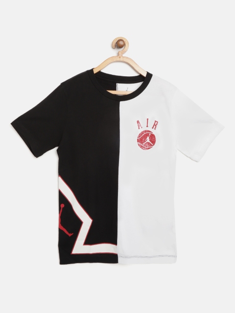 

Jordan Boys Black & White Colourblocked Split Game Round Neck Basketball T-shirt