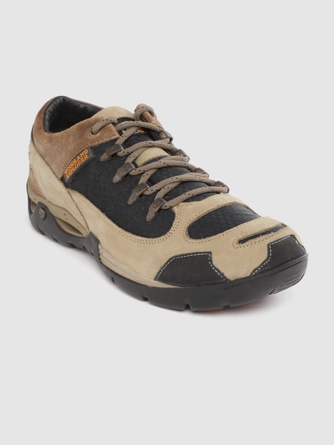 

Woodland Men Khaki & Black Nubuck Colourblocked Sneakers
