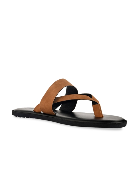 

WCFC Men Yellow & Black Comfort Sandals