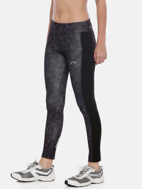 

Proline Active Women Black Printed Knitted Performance Fit Cropped Tights